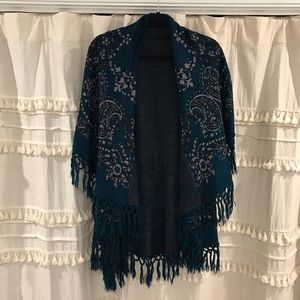Foreign Exchange cozy Shawl